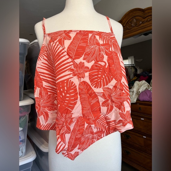 Handkerchief Top - Picture 1 of 4